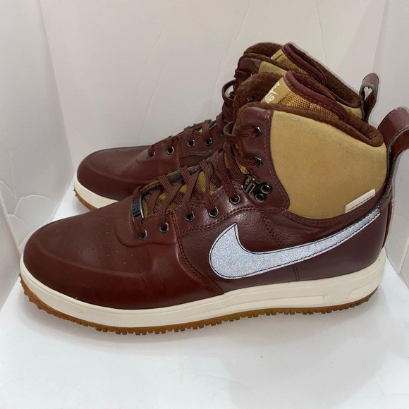 barkroot brown nike